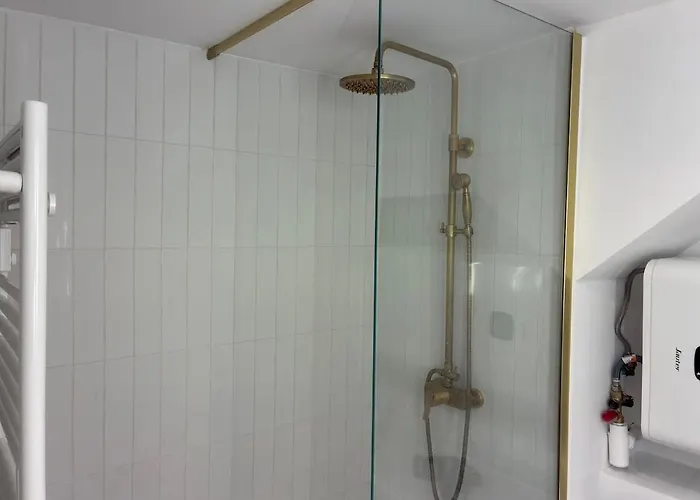 2 Avec Vue Sur La Cathedrale - Coeur D'angers